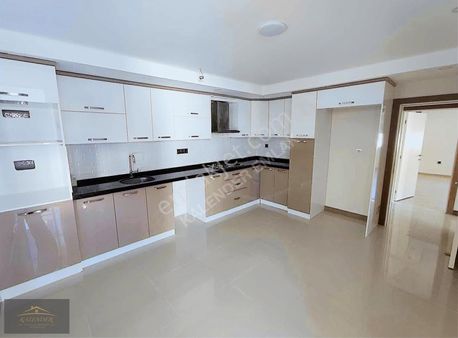 Eski Cami Mahallesinde 3+1 180m2 Kiralık Daire