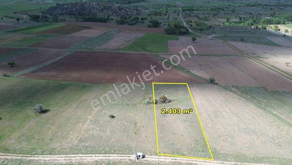 Akören Tülce De 2.403 M2 Müstakil Tapulu Arazi