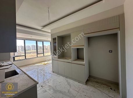 Üçkuyu Da Kiralık 2,5+1 Oturma Alanı 100m2 Sıfır Daire