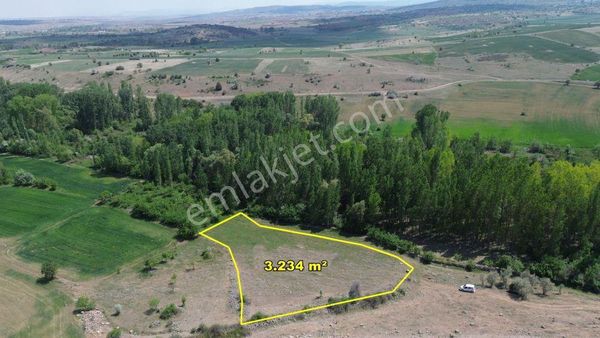 Akören Tülce De 3.234 M2 Müstakil Tapulu Sulanabilir Arazi
