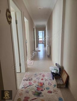 Başiskle 'de Merkezinde Satılık Y.giriş 3+1 Daire