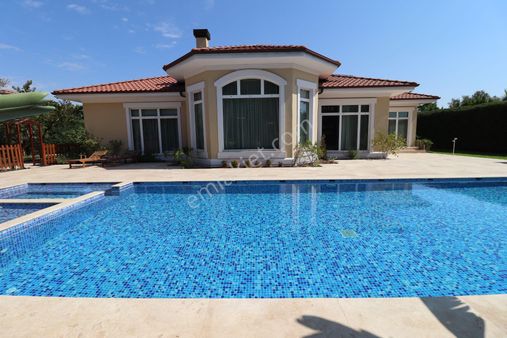 Prestijli Villa Sitesinde 5+1 1501 M2 Arsa Paylı Malikane