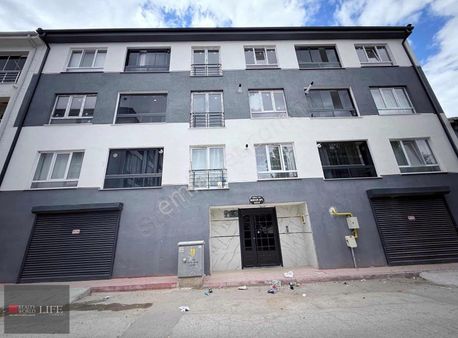 Rw Lıfe// 71 Evler Mh. Şehir Hastanesi Yakını 2+1 Arakat Satılık