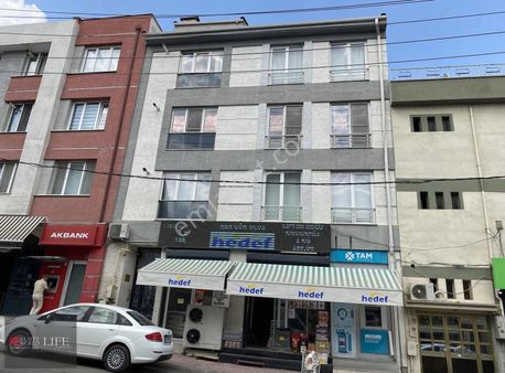 Rw Lıfe // Çamlıca Mah.ertuğrulgazi Cad.arakat 3+1 Satılık Daire