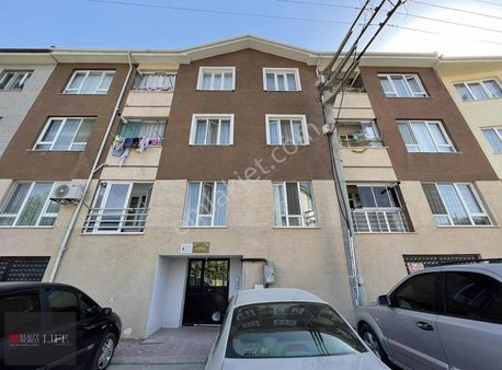 Rw Lıfe // 71 Evler Mahallesinde Ara Kat 2+1 Satılık Daire