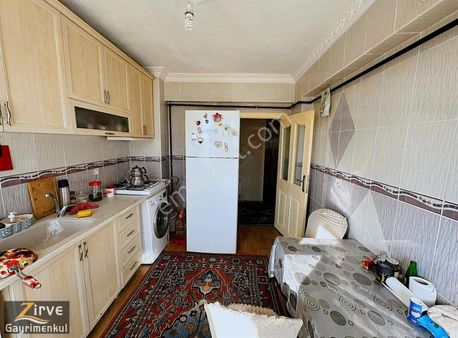 Zirve'den Yıldırım Mahallesi Yüksek Giriş 3+1 Güney Cephe Daire!