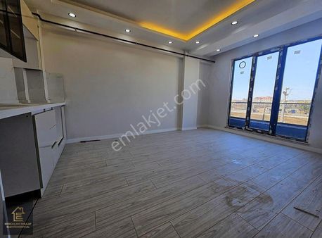 Ergünler İnşaattan Hastane Dibi Ara Kat Lüx 1+1 Satılık Daire