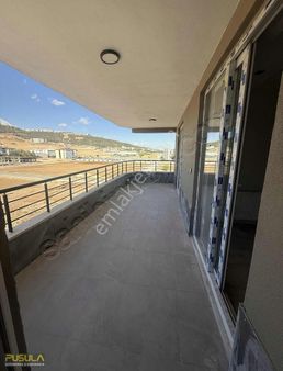Pusula Gm'den İstanbul Caddesi Üzeri Satılık Lüx 4+1 Daire