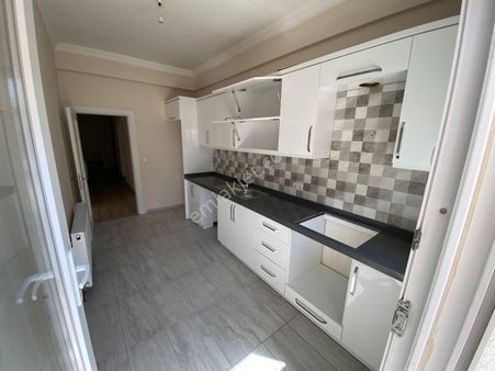 Dağlı Gayrimenkul’den Ayvalık Altınova’da 3+1 Fırsat Daire