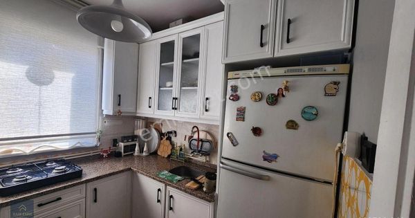 Edirne Merkez Mithatpaşa Mah'de Satılık 3+1 Daire