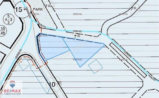 Kaş Köyünde 6530 M2 Arsalı Satılık Ahır Ve Ev