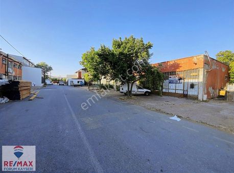 Ağaç İşleri Mercimek Sitesinde 270 M2 Dükkan