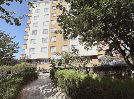 Özlem Yardımcı'dan Stadyum Karşısı Kiralık 3+1 Daire