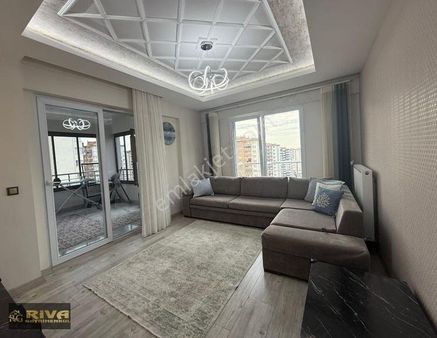 Papatya Caddesi Üzerinde Satılık 3.5+1 Lüks Daire