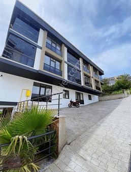 Emlakkent'ten Yüksek Rayiç Gösterimine Uygun Ara Kat Lüks 1+1