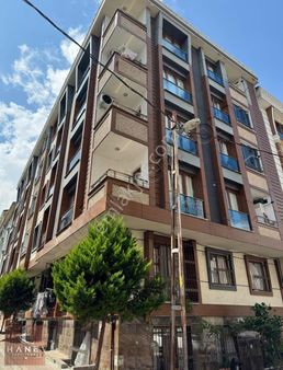 Marmara Park Awm Arkasında Geniş Satılık Daire