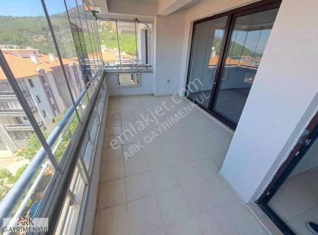 180m2 Menteşe Evlerinde Site İçerisinde Kiralık 3.5+1 Daire