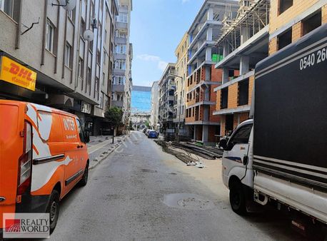 Şirinevler E/5 E Paralel Memorial Yanı 2+1 Bahçe Kullanıml Tadil