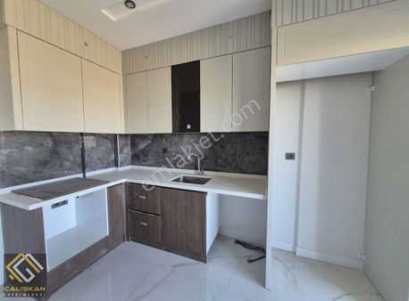 Çalışkandan Yeni Şafak Mah Satılık 2+1 100 M2