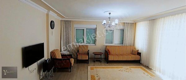 Ana Cadde Üzerinde 3+1 Full Eşyalı Geniş Daire