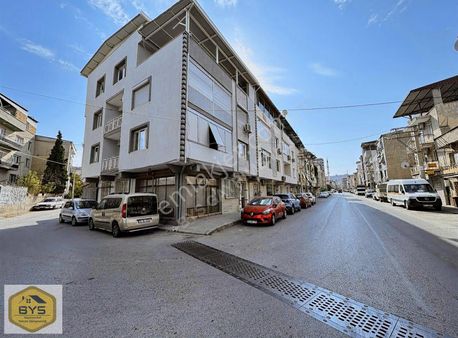 Bys'den Köşe Konumlu Temiz Kiralık 2+1 Daire