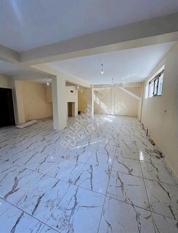 Kadir Aksoy Gayrimenkulden Kiralık Sıfır Köşe Dükkan