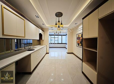 Kutlardan Prestijli Konumda Yatırım Değeri Yüksek*3,5+1*daireler