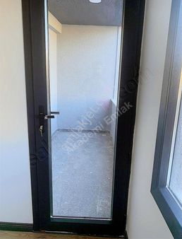 Akademi Emlak Tan 2+1 Metrobüse 5dk