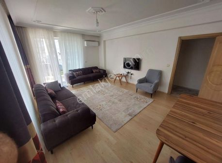 Örnek Mahallesinde Cadde Cepheli Arakat Daire