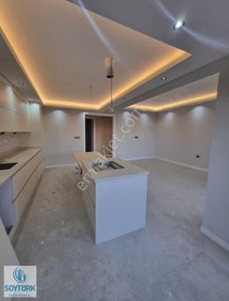 Soytürk'den Çakmak Üst Bölgede 4+1 220 M2 Sıfır Arakat Daire