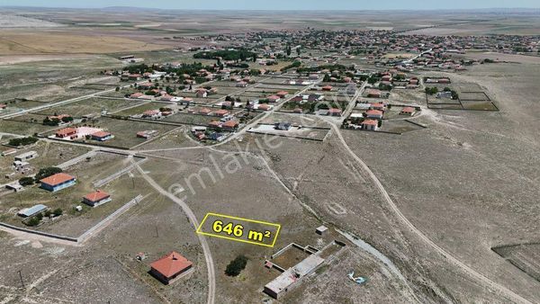 Cihanbeyli Buldukda 646 M2 Müstakil Tapulu Villa Arsası