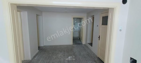Kurtuluş Mah. Çarşı Merkez Bahçe Katı Kiralık 2+1 Daire
