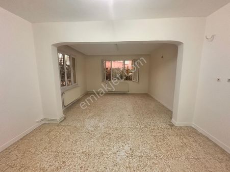 Hadi Gayrimenkul Ve Haritadan Eski Beşevler Bim Karşısında Kiralık 2+1 Zemin Kat Daire