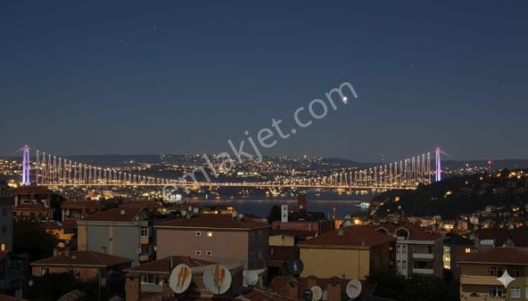 Üsküdar Kandilli 'de Boğaz Manzaralı 3+1 Satılık Dubleks Daire