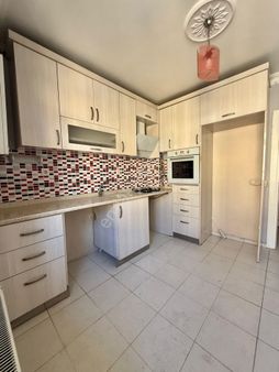 Gaffar Okkan Caddesi Dibinde 3+1 Ebeveyn Banyolu Kiralık Daire