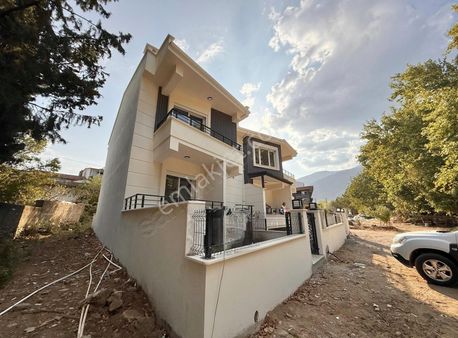 Parla'dan Gürede Müstakil Tadında Bahçe Kullanımlı Ön Cephe 1+1