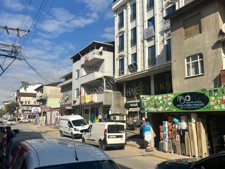 Remax Palas'tan Kartepe İstasyon Mah. 1+1 Satılık Daire