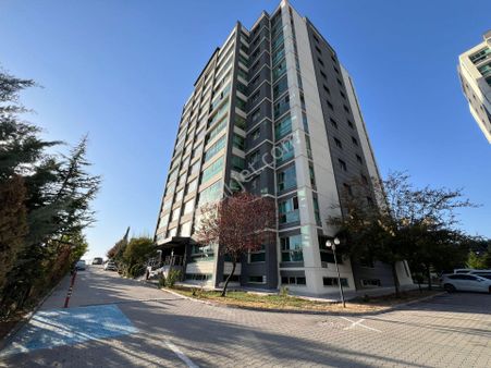 Batıkent Batı Zirve Konutlarında Çok Geniş 4+1 Satılık Fırsat Daire