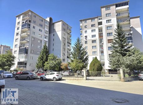 Toprak Emlak'tan Batıkente Mah.satılık Hesaplı Satılık 3+1 Daire