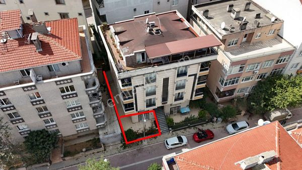 Avcılar'da Göl Manzaralı Bahçe Katında 1+1 Daire