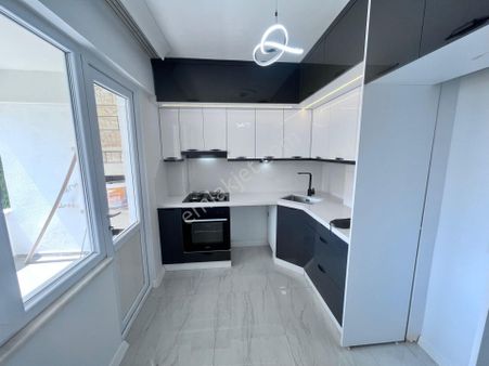 Parstan Altınkumda Ön Cephe Arakat Geniş Full Yapılı Satılık 3+1