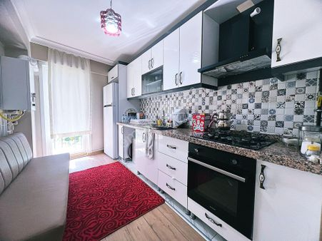 Cihandan Şehit Kübilayda Estergon Cadde Yakını Kiralık 2+1 Daire