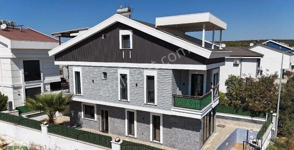 Didim Efelerde Bölgenin En Uygun Tam Müstakil 4+1 Havuzlu Eşyalı Villası
