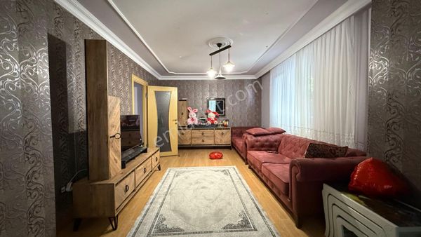 Vista Yapıdan Beylikdüzünde Metrobüse Yakın Ful Eşyalı 2+1 Satılık