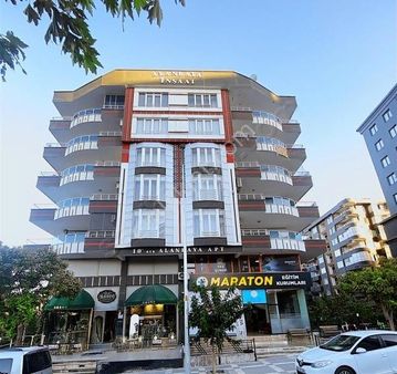 Kültür Emlaktan Karaköprü Karşıyaka'da Cadde Üstünde 4+1 İdeal