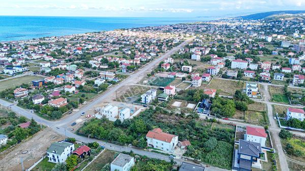 Deniz Tarafında 3 Kata İmarlı 475 M Satılık Arsa