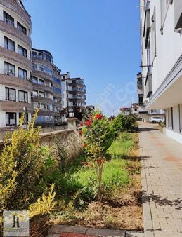 Cumhuriyet Mah. Deniz Tarafında 60m2 1+1 Satılık Daire