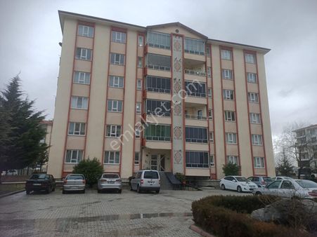 Isparta Merkez Vatan Mahallesinde Geniş Satılık Daire