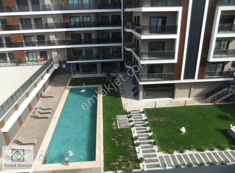 İzmir Buca North City Sitesinde Sıfır Eşyalı 1+1 Kiralık Daire