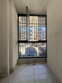 Harika Konumda Sıfır Balkonlu Yüksek Giriş